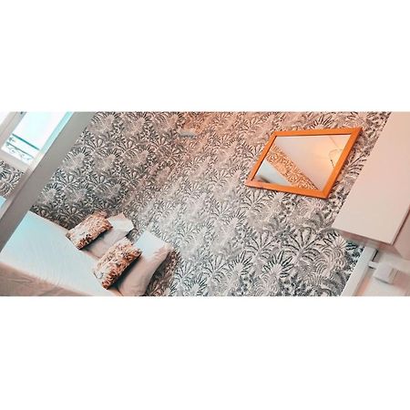 Location En Plein Coeur De Paris N°21 Apartment Ngoại thất bức ảnh